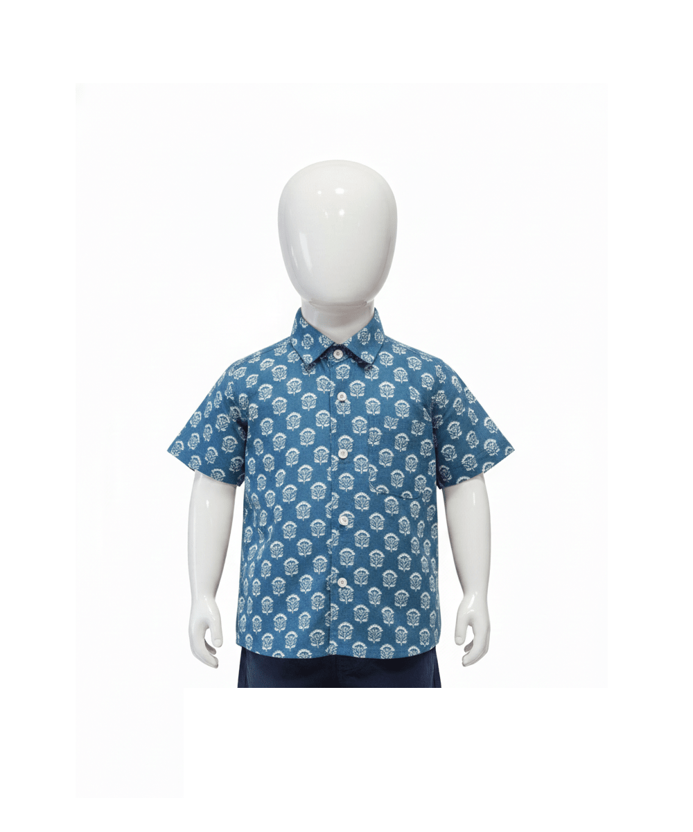 Classic White Floral Motif Short-Sleeve Shirt